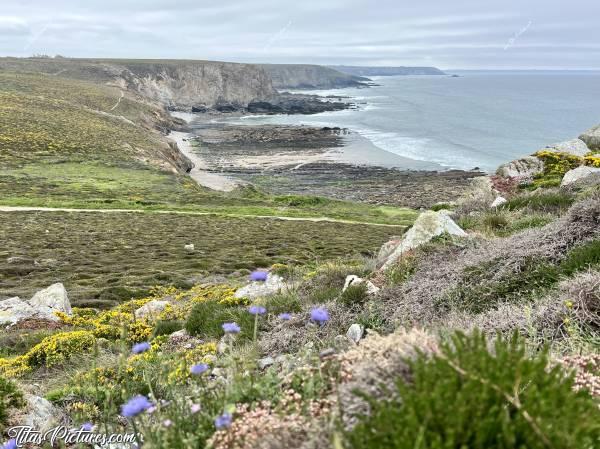 Photo Pointe de Dinan : Je vous présente ma découverte d’un nouvel endroit, sur la presqu’île de Crozon. Il s’agit de la Pointe de Dinan. Je pense qu’il vaut mieux y aller hors saison, car elle n’est pas facile d’accès niveau parkings 🤭😅c, Tita’s Pictures, Pointe de Dinan, Crozon