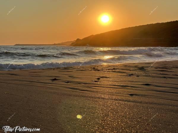 Photo La Plage du Veillon : Magnifique coucher de soleil à la plage du Veillon, à Talmont-Saint-Hilaire 😍😎🥰c, Tita’s Pictures, Plage du Veillon, Talmont-Saint-Hilaire, Coucher du soleil