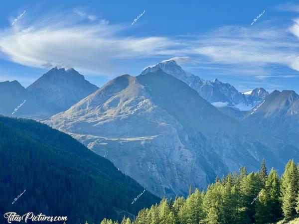 Photo La Thuile : Quel beau paysage j’ai pu voir, lors de ma randonnée à la Thuile, sur le Sentier des Cascades du Rutor 😍🥰c, Tita’s Pictures, Les Alpes, La Thuile, Randonnée, Sentiero Cascate del Rutor