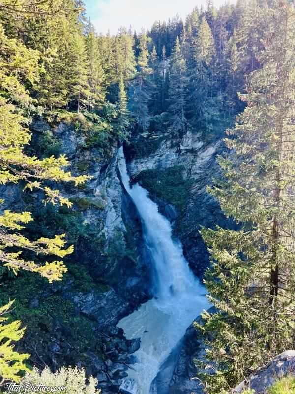 Photo Cascade du Rutor : La 1ère Cascade du Sentier des Cascades du Rutor, à la Thuile en Italiec, Tita’s Pictures, Les Alpes, La Thuile, Italie,  Cascade du Rutor, Randonnée, Torrente Ruthor, Sentiero Cascate del Rutor