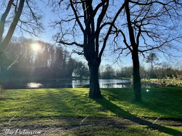 Photo La Bretêche : Point de vue de la terrasse du Bar Restaurant la Bretèche, au Lac de la Bretèche aux Épesses. Sympa 🤭😍c, Tita’s Pictures, le Lac de la Bretèche, Les Épesses